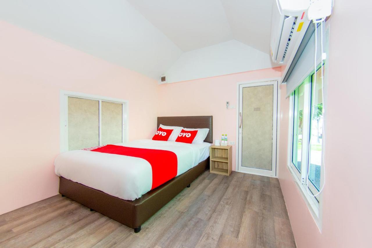 Oyo 578 Pj Resort And Snooker Club Pracsuap Khirikhan Kültér fotó